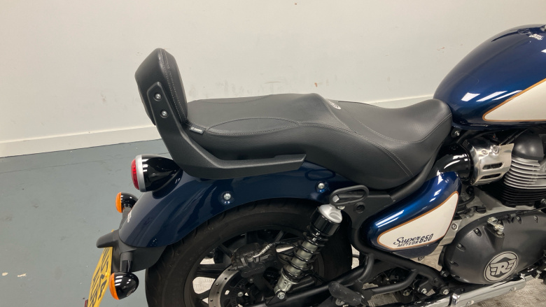 Royal Enfield Super Meteor 650 Top (23MY)